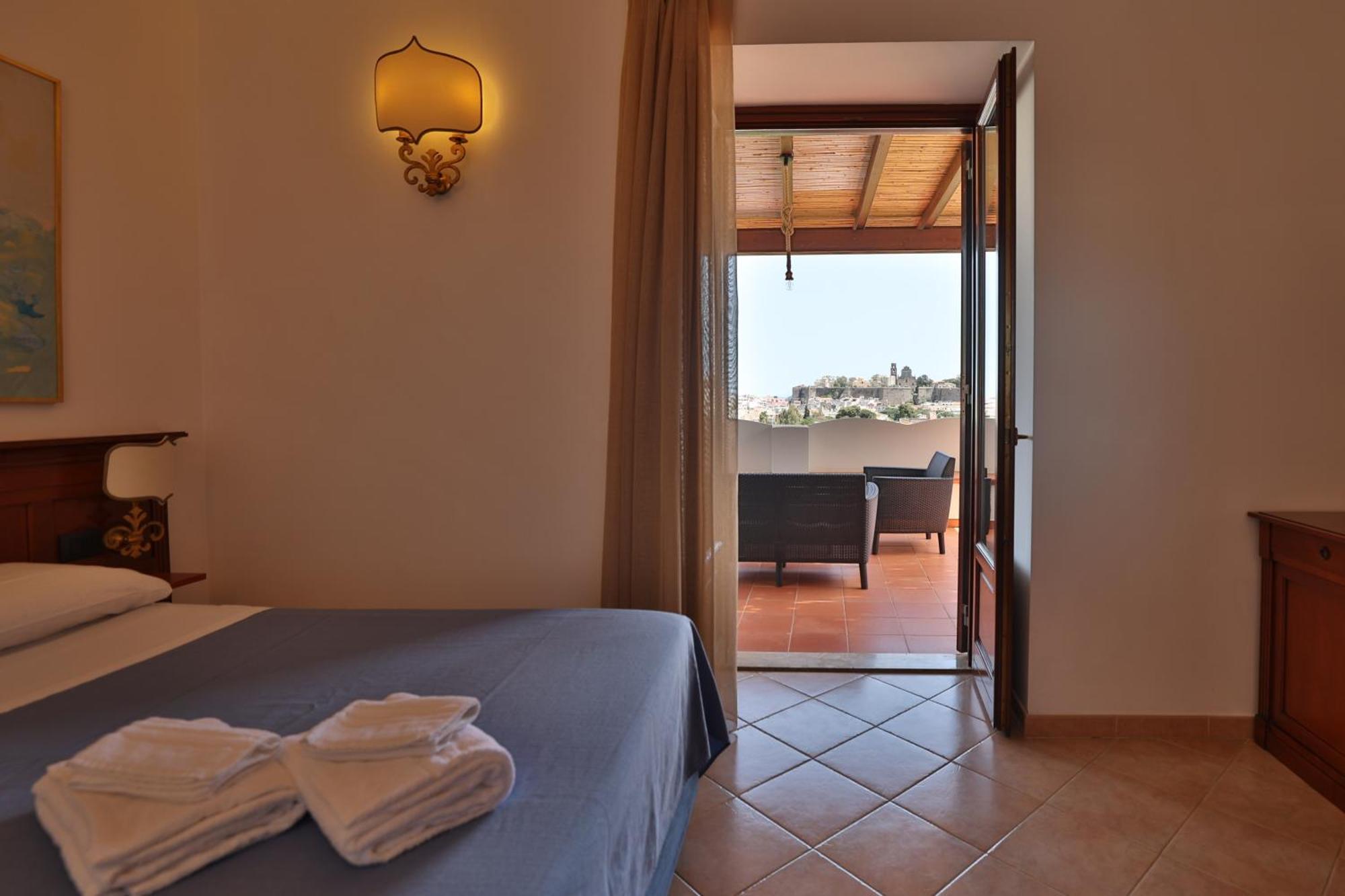 ליפארי Hotel Villa Cute - Hvc מראה חיצוני תמונה