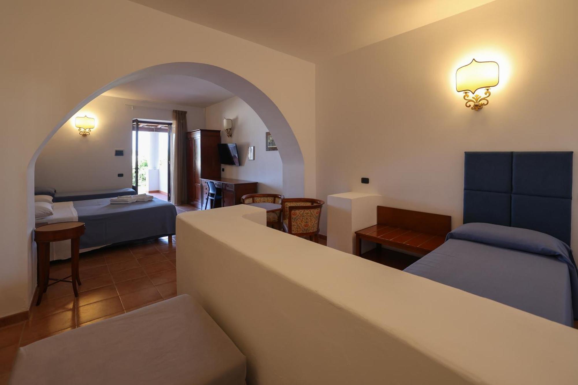 ליפארי Hotel Villa Cute - Hvc מראה חיצוני תמונה